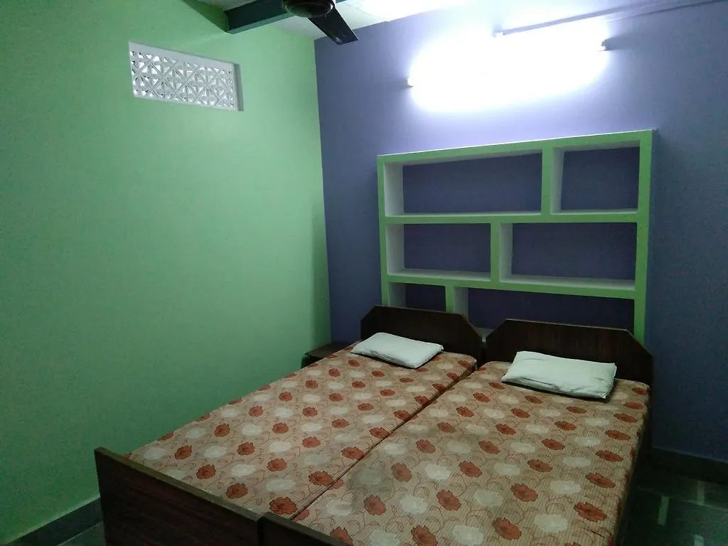 Olya Guest House Varanasi Hindistan